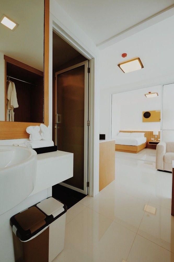 Modern Thai Suites Phuket Exterior photo