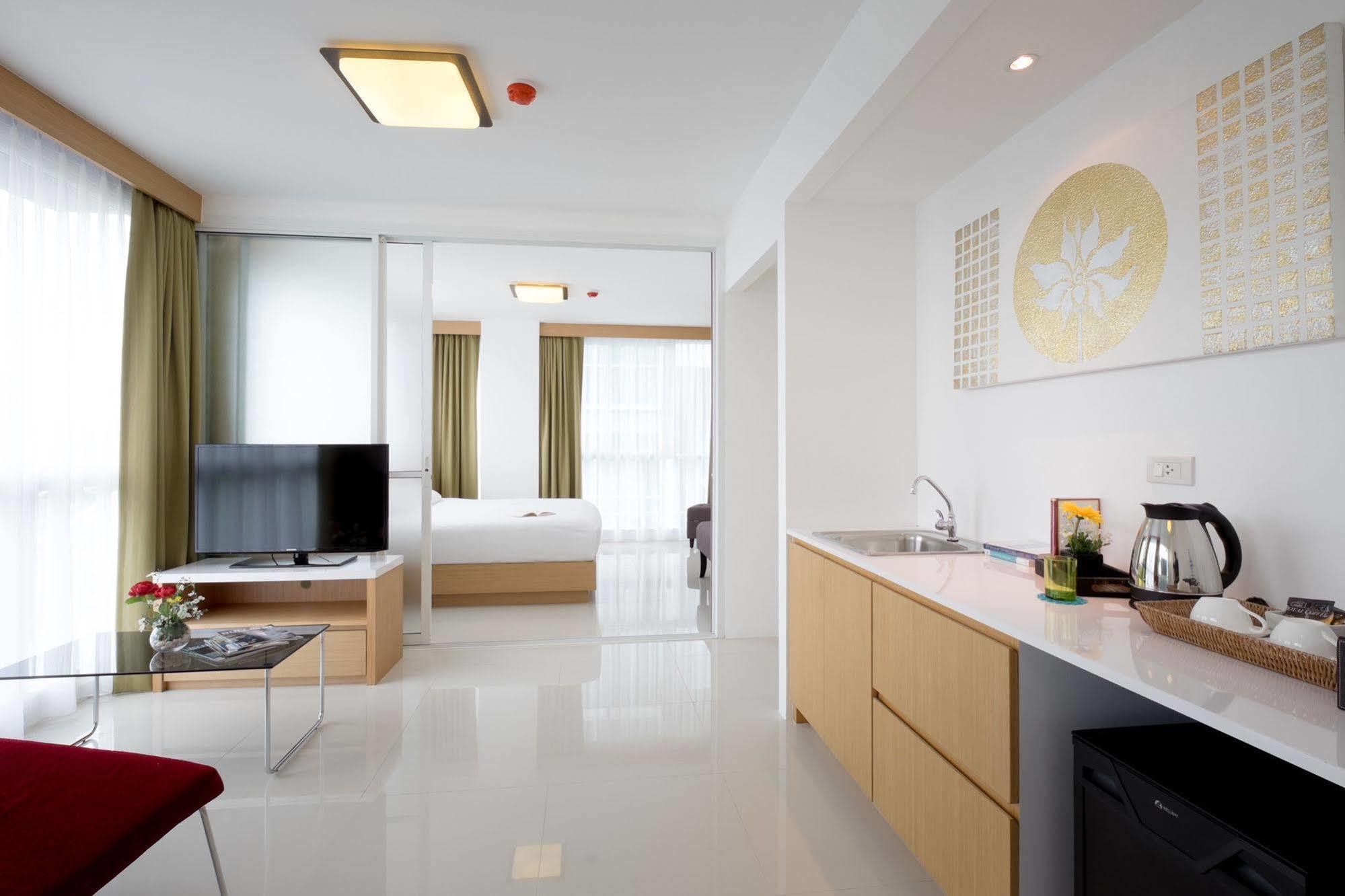 Modern Thai Suites Phuket Exterior photo