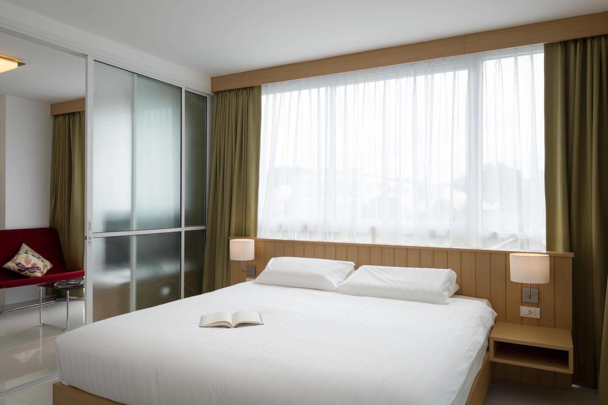 Modern Thai Suites Phuket Exterior photo