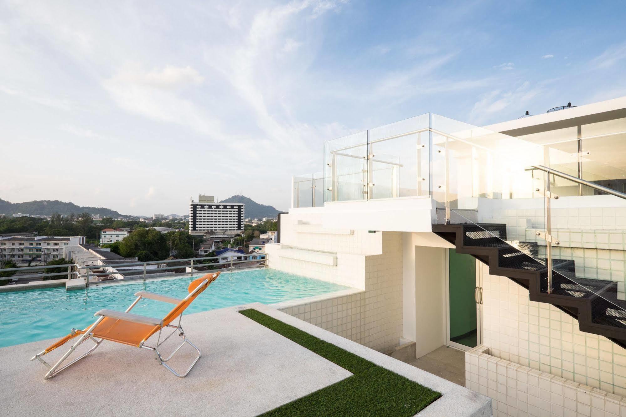 Modern Thai Suites Phuket Exterior photo